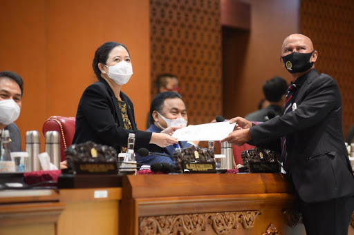 Ketua DPR RI Puan Maharani Himbau Masyarakat Tak Panik Sikapi Penyebaran  Virus Corona – b-oneindonesia.co.id